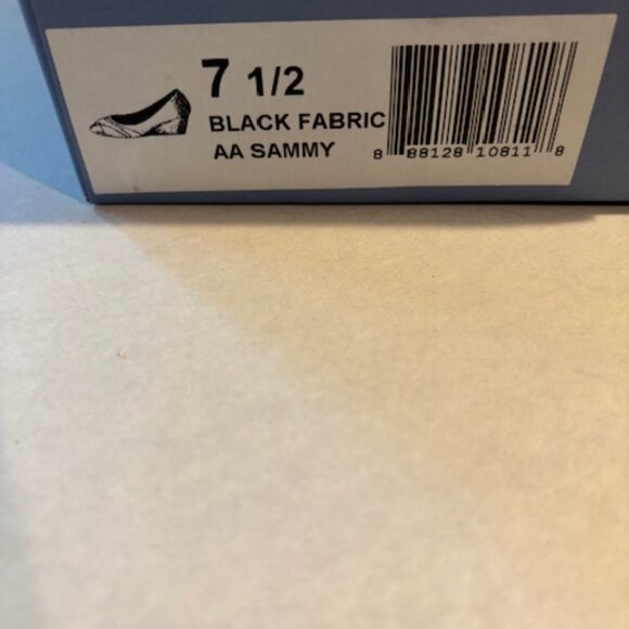 Abella Women's Size 7.5 M Black Fabric Upper Slip-on Wedge Shoe 1.75" Heel NEW - Picture 6 of 7